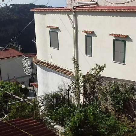 Casa Elena סקאלה